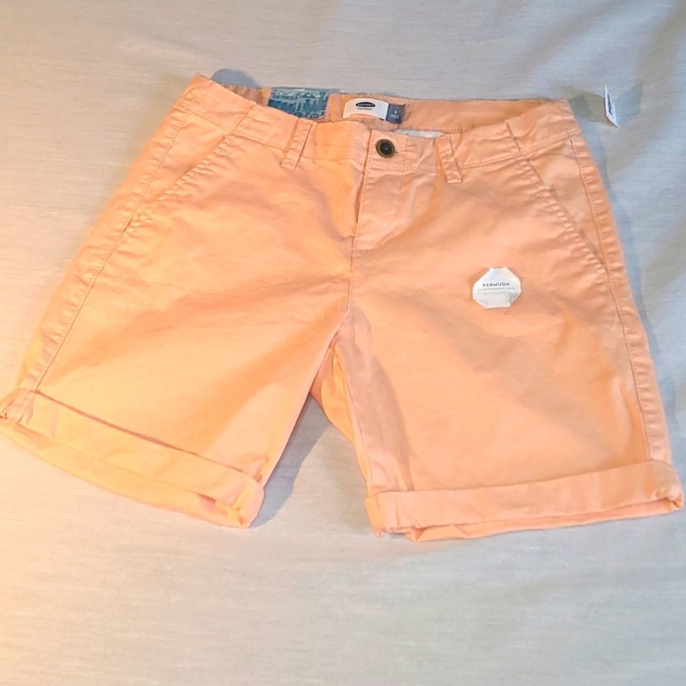 Old Navy Bermuda Shorts New with Tags Size 2